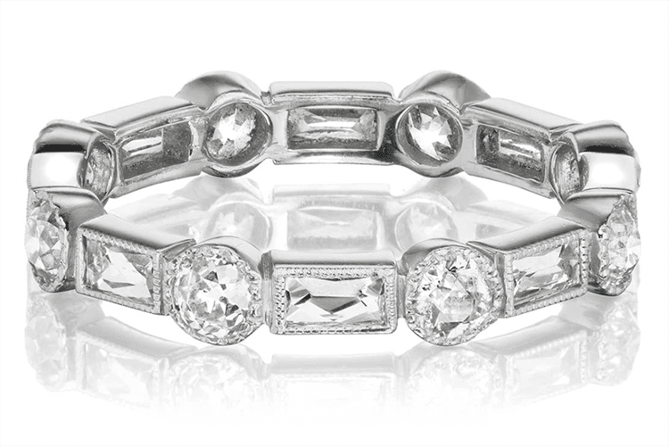 Single stone alternating cut wedding band. Greenwich St Jewelers wedding ring ideas