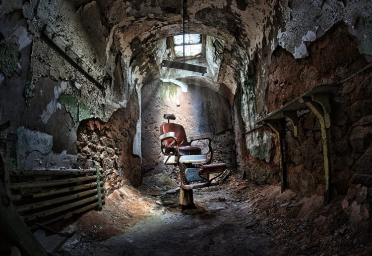 A barber chair in the old Eastern State Penitentiary