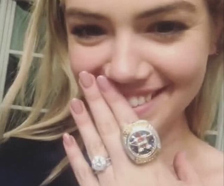 Kate-Upton-engagement-diamond-ring