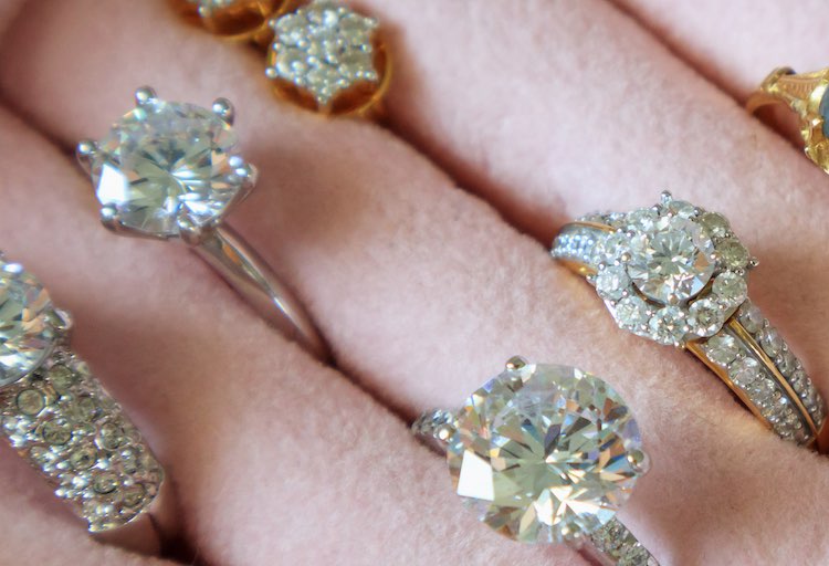 Gold ring sales within 5000